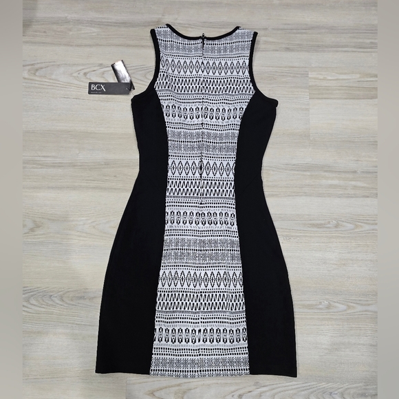 BCX Juniors Black and White Patterned Dress Size 1 NWT - Picture 5 of 6